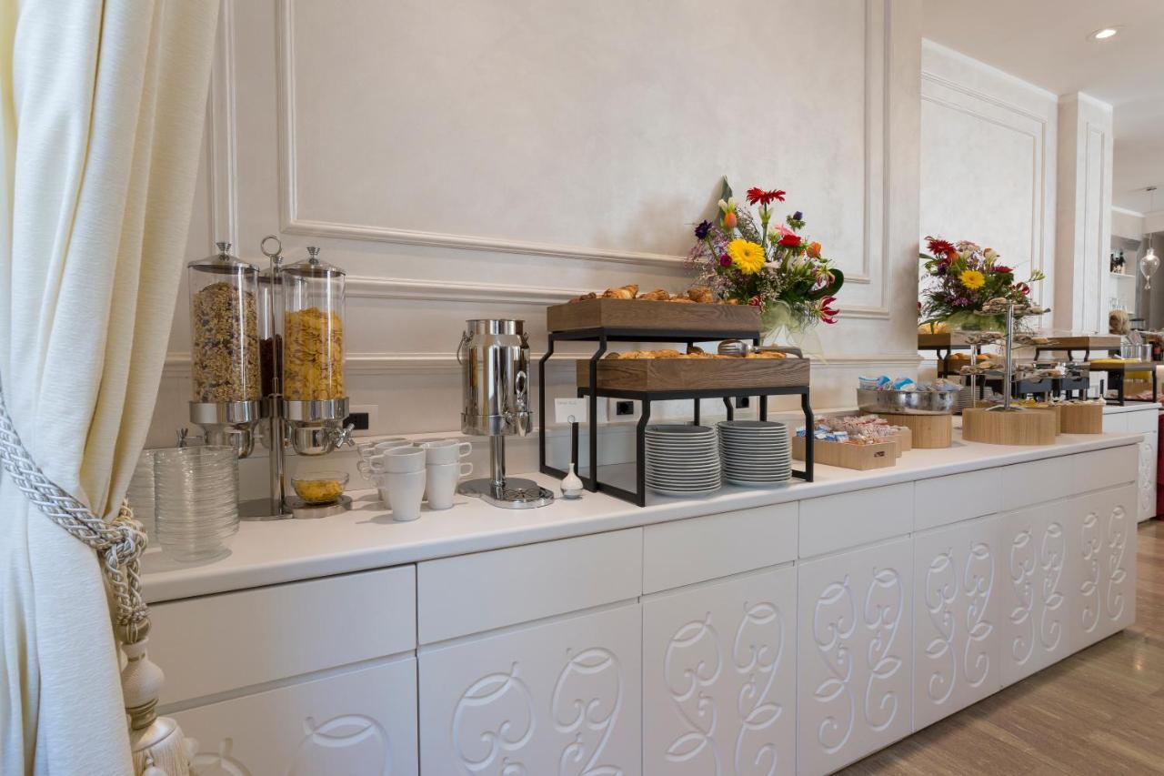 Amsterdam Suite Hotel & Spa Rimini Exterior photo